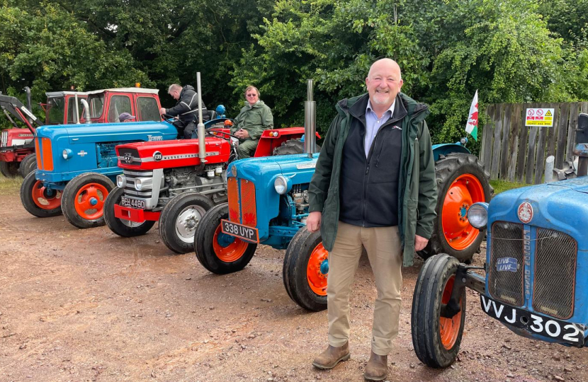 Peter Fox Tractor Run