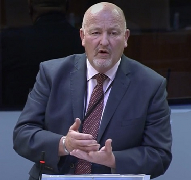 Peter Fox Senedd 